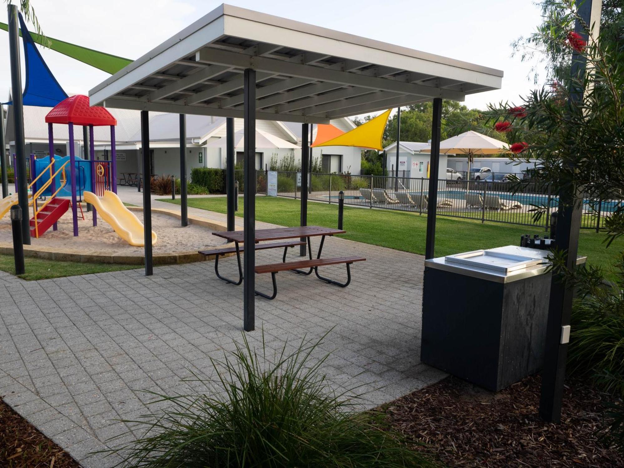 Fortyone - Oceanside Retreat Busselton Esterno foto